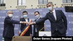 Cu doar doi ani în urmă, Dacian Cioloș (stânga ), Ludovic Orban (centru) și Dan Barna (dreapta) reprezentau aspirațiile unei coaliții puternice. Nicușor Dan, primarul Capitalei (centru), are și el de suferit din cauza scindării PNL și USR. 