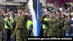 Військові Естонії на параді в Києві з нагоди Дня Незалежності України, 24 серпня 2017 року