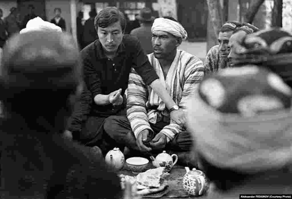 Геннадий Базаровдун “Буктурма” тасмасын тартуу учуру. 1968-жыл.