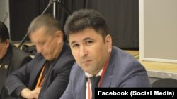 "Тажикстандын реформалары жана өнүгүүсү" деп аталган оппозициялык кыймылдын лидери Шарофиддин Гадоев. 