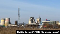 Platforma combinatului de îngrășăminte chimice Azomureș, cel mai mare de acest fel din țară, are 2.000 de angajați. Producția este însă sistată în prezent.