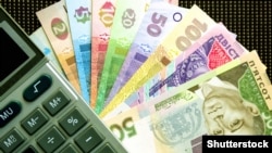 У цій справі детективи аналізують понад 5 мільйонів банківських транзакцій