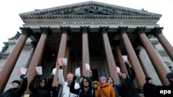 Protest against the transfer of the St. Isaac's Cathedral to the Russian Orthodox Church in St. Petersburg.