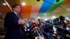 Ukrajinski ministar vanjskih poslova Dmytro Kuleba razgovara s medijima prije sastanka sa ministrima vanjskih poslova Evropske unije u Briselu, 21. februara 2022.