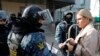 ФБК: Навальный негиздеген фонддун үстүнөн сот башталат