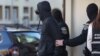 în urmă cu o săptămână, Bogdan Peșchir a fost adus de la Brașov la București, iar ulterior a fost arestat pentru 30 de zile. 