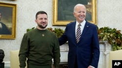 Президент США Джо Байден під час зустрічі з президентом України Володимиром Зеленським в Овальному кабінеті Білого дому, 21 грудня 2022 року, у Вашингтоні, США. Фото ілюстративне