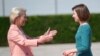 Președinta Comisiei Europene, Ursula von der Leyen, și președinta Republicii Moldova, Maia Sandu, la summitul Comunității Politice Europene, organizat la Bulboaca, pe 1 iunie 2023.