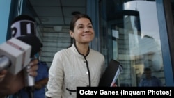 Alina Corina Corbu a decis, în ultima clipă, să sesizeze CCR privind legea care pedepsește suplimentar condamnații care nu se predau.