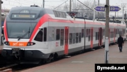 Цягнік Stadler у Менску, архіўнае фота