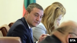 Миналото лято ГЕРБ отстрани Владислав Горанов от правителството заради подозрения, че е свързан с ДПС