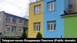 Здание детского сада №91 до того, как его перекрасили.