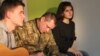 «Театр переселенця» презентував нову виставу «Діти і військові» (рос.)