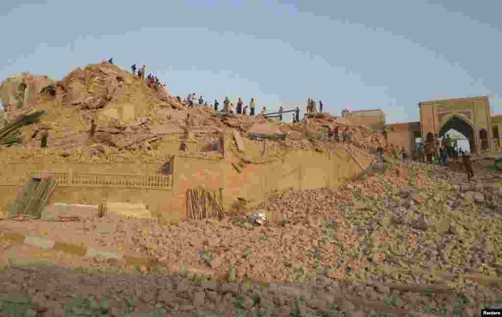 The site of the Prophet Jonah Mosque after its demolition by IS in July, 2014