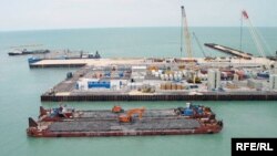 Месторождение Кашаган в Каспийском море на западе Казахстана