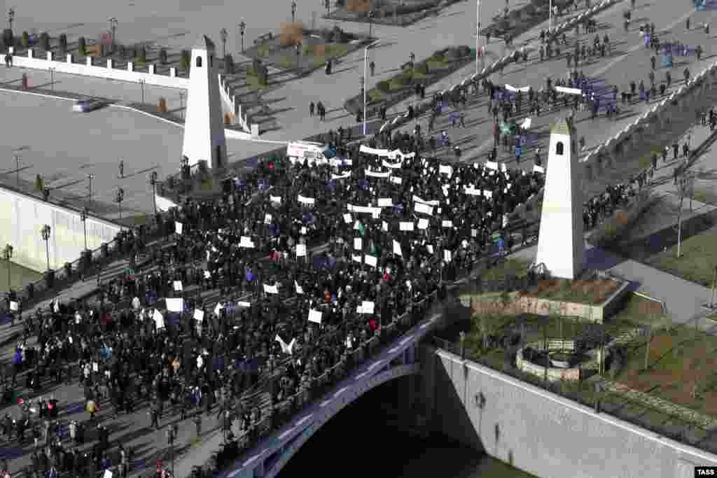 The demonstration was called "Love For The Prophet Muhammad." It followed a similar protest in the neighbouring Russian republic of Ingushetia at the weekend.