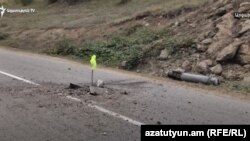 Մարտակերտ տանող ճանապարհը ռմբակոծությունից հետո 30-ը սեպտեմբերի, 2020