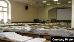 One professor in Kazan describes the sale of academic papers as "widespread," adding that it damages the "entire education process."
