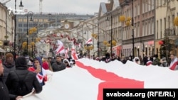 Акцыя беларусаў у Варшаве з нагоды прэзыдэнцкіх выбараў у Беларусі 26 студзеня 2025 году. Ілюстрацыйнае фота