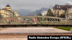 Rijeka Miljacka u Sarajevu, glavnom gradu Bosne i Hercegovine, 27. marta 2025. 