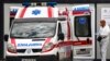 Dovoženje obolelog od COVID-19 u bolnicu. Zabeleženo ispred Univerzitetske klinike za infektivne bolesti u Skoplju, 5. juna 2020. 