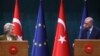Președinta Comisiei Europene, Ursula von der Leyen, și președintele Turciei, Recep Tayyip Erdogan, la Ankara, în decembrie 2024.