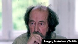 Нобел сыйлыгынын ээси, жазуучу Александр Солженицын. 21.07.1994.