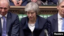 Predviđa se da će May uspjeti da osvoji povjerenje na večerašnjem glasanju. Reuters TV via REUTERS