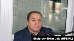 Заместитель министра внутренних дел КР Мелис Турганбаев в студии Радио "Азаттык". 