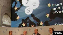 Participants at the YES conference in Yalta on July 12
