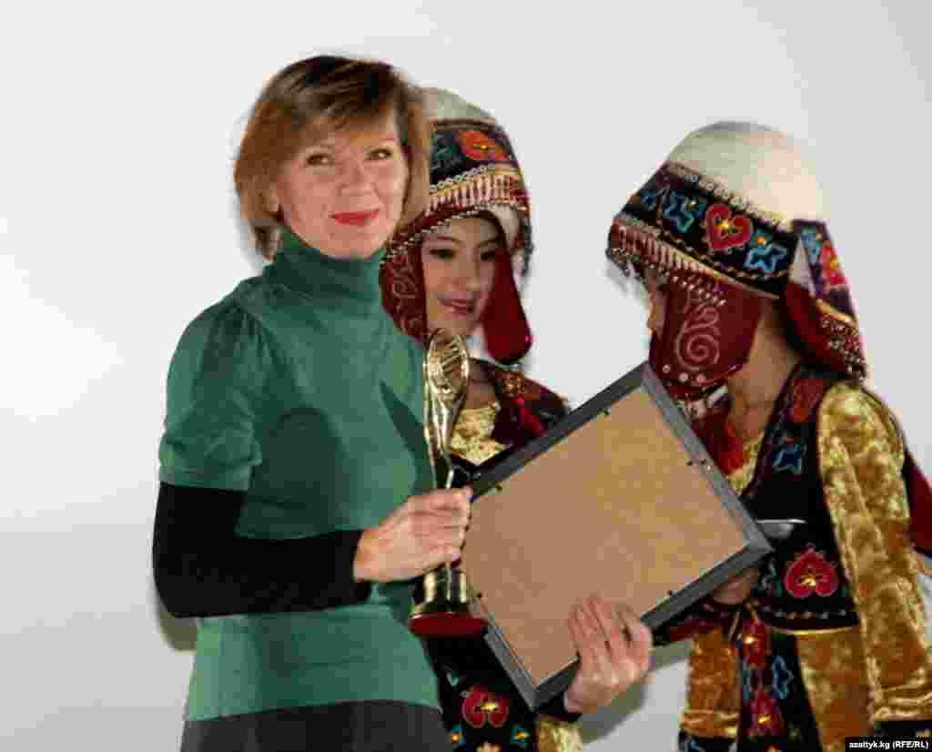 Лучшая режиссура в международном конкурсе – “Акварель”, Елена Друм, Россия
