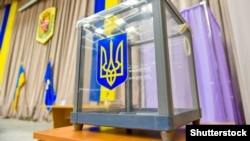 «Ми не готуємось до проведення виборів, бо вибори у воєнний час неможливі, згідно з Конституцією, чинним законодавством та здоровим глуздом через безпекові виклики»