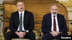 Ռուսաստան - Հայաստանի վարչապետ Նիկոլ Փաշինյանը և Ադրբեջանի նախագահ Իլհամ Ալիևը Սանկտ Պետերբուրգում ԱՊՀ երկրների ղեկավարների հանդիպման ժամանակ, 26-ը դեկտեմբերի, 2023թ.