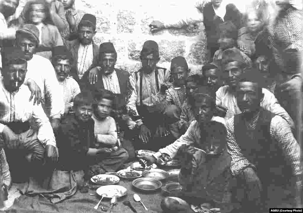 Armenian deportees in the barracks' refugee camp (undated)