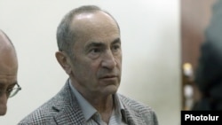 Armenia -- Former President Robert Kocharian attends a court hearing in Yerevan, March 3, 2021.