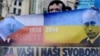 Під час акції протесту у столиці Чехії проти збройної агресії Росії у Криму. Прага, 8 березня 2014 року
