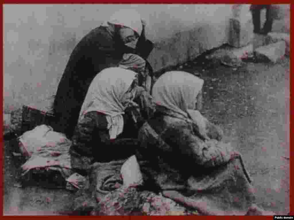 Біженці з голодних сел. 1933 р. - Голод, Голодомор, 1933