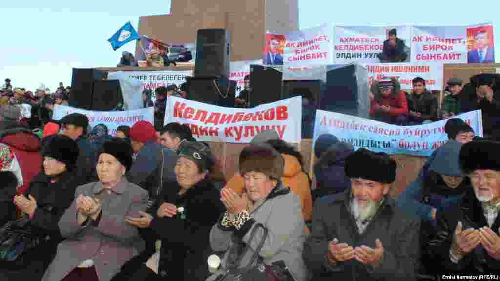 20 ноября в Бишкеке был арестован депутат «Ата-Журта» и экс-спикер ЖК Ахматбек Келдибеков.