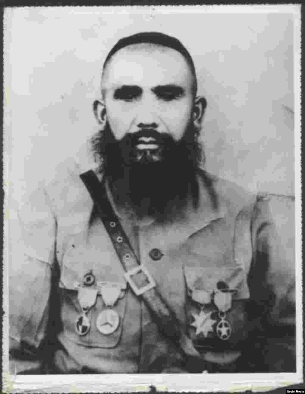 Кожо Нияз ажы Чыгыш Түркстан Ислам Жумуриятынын президенти болгон (1933-34-жж.). 