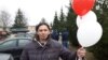 Ігар Карней пасьля 15-дзённага зьняволеньня ў Жодзіне. 20 лістапада 2020 году.