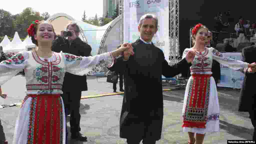 Moldovan Prime Minister Iurie Leanca, pictured here doing a traditional dance.