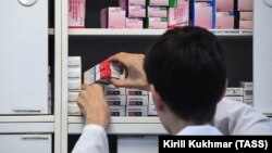 Uzbek officials suspended the sale of all products by Indian pharmaceuticals company Marion Biotech after a cold syrup made by the drugmaker was blamed for the deaths. (file photo)
