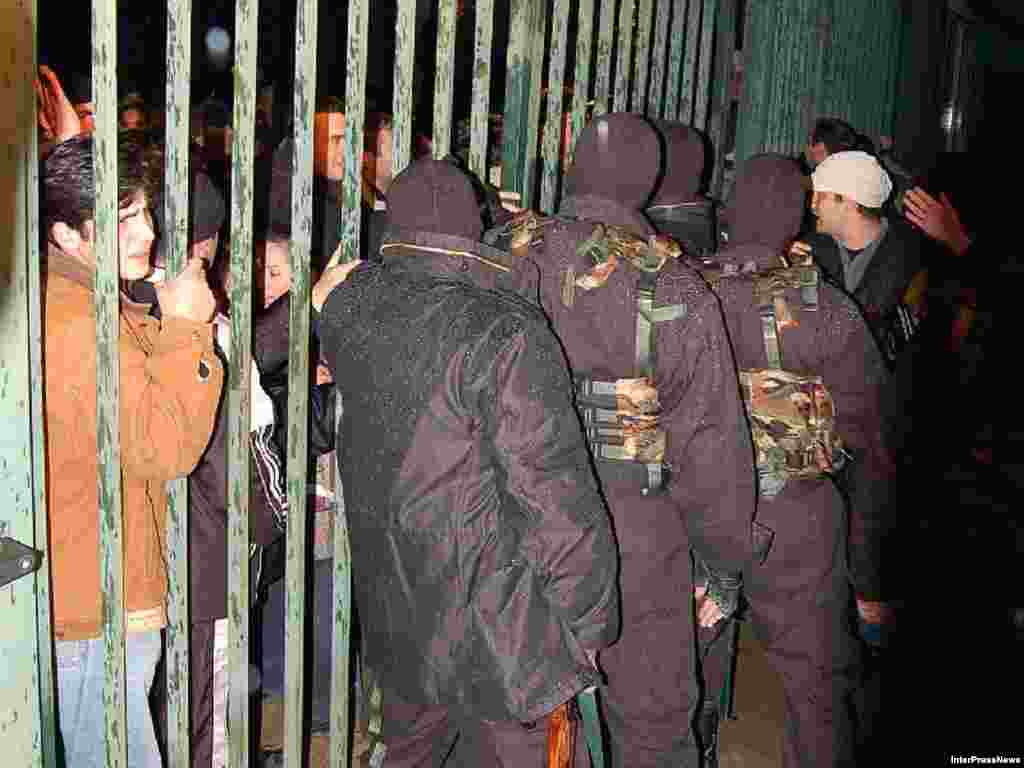 Police stand guard in Tbilisi on November 07, 2007 at the Georgian opposition TV station Imedi. It led coverage of the anti-government protests. The station went off the air after the country's special forces stormed the building . Imedi is Tavisupleba's partner on radio and TV. Since the police intervention, Tavisupleba's broadcasts have also been off the air and all radio and TV broadcasts were stopped with the introduction of the state of emergency. Georgian Public Broadcast was the exception and continued broadcasting. (InterPressNews photo)