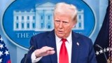 Трамп Канада менен Мексикага бажы тарифин киргизүүнү бир айга токтотту 