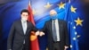 Dritan Abazović, premijer Crne Gore, Žozep Borelj, šef evropske diplomatije, prilikom susreta u Briselu 17. marta 2021. 