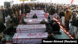 په مچ کې د وژل شویو هزاره کانکیندونکیو مړي هزاره ټاون ته وړل شوي، د وژنې پرضد یې پرلت دوام لري: ۲۰۲۱، ۴م جنوري