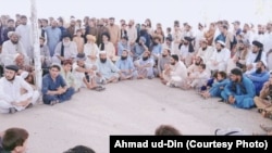د شمالي وزیرستان پرلتوال له حکومته د امنيت غوښتنه کوي. د ۲۰۲۲ز کال د اګست څلومې انځور