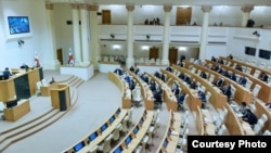 Необходимые поправки к избирательному кодексу парламент примет в течение 10 дней