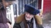 Всё больше и больше стариков побираются на чужих поминках