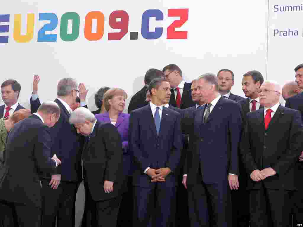 Obama's major multilateral gatherings culminated in the EU-U.S. meeting on April 5. - Sandwiched between the G20 and NATO meetings earlier in the week, and the U.S. leader's eagerly awaited visit to NATO ally Turkey, the EU event broke no new ground. Participants issued a joint statement on North Korea's missile launch and traded opinions on the EU membership bid of Turkey.